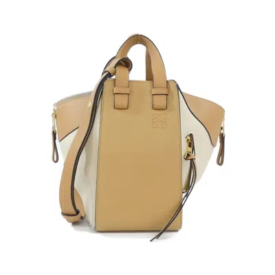 Pre-owned Loewe Gold Leather Shoulder Bag ()