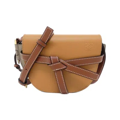 Pre-owned Loewe Gray Leather Shoulder Bag ()