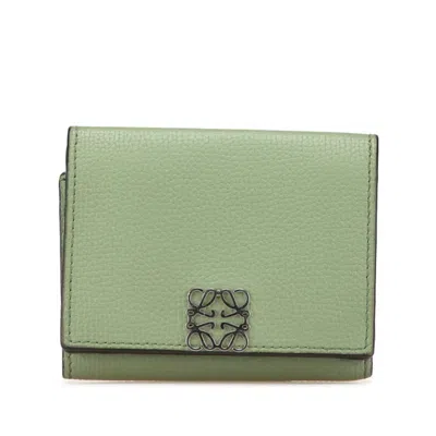 Pre-owned Loewe Green Leather Wallet (tri-fold) ()