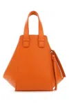 Loewe Logo Zipper Shoulder Bag In Orange