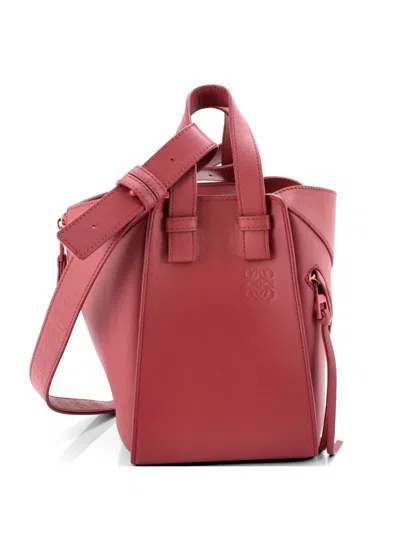 Pre-owned Loewe Hammock Nugget Bag Leather Small Crossbody Bag In Pink