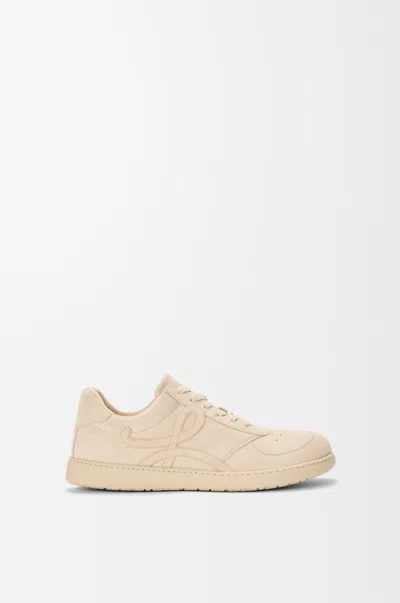 Loewe Sneakers Jambo En Veau Velours In Neutral