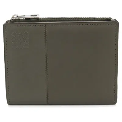 Pre-owned Loewe Khaki Leather Wallet (bi-fold) () In Brown