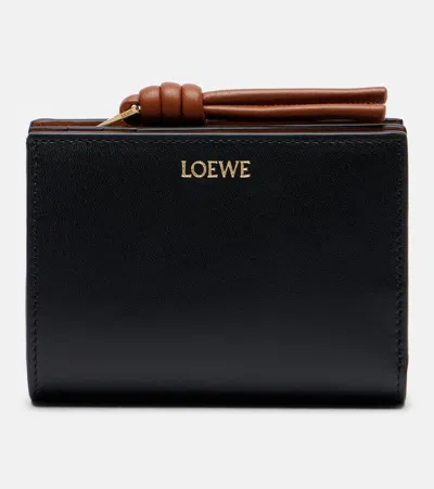 Loewe Knot Leather Wallet In Black