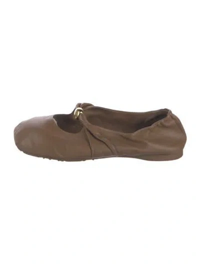 Pre-owned Loewe Leather Ballet Flats In Brown