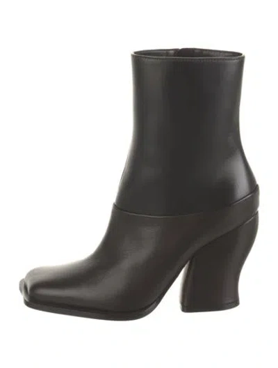 Pre-owned Loewe Leather Boots In Black