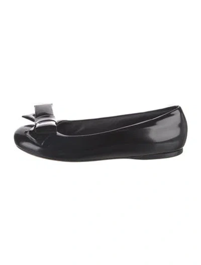 Pre-owned Loewe Leather Bow Accents Ballet Flats In Black