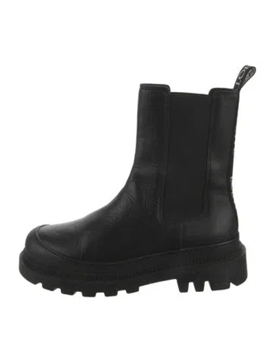 Pre-owned Loewe Leather Chelsea Boots In Black