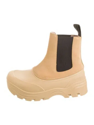Pre-owned Loewe Leather Chelsea Boots In Neutral