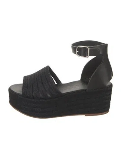Pre-owned Loewe Leather D'orsay Flats In Black