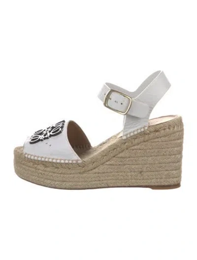 Pre-owned Loewe Leather Espadrilles In White