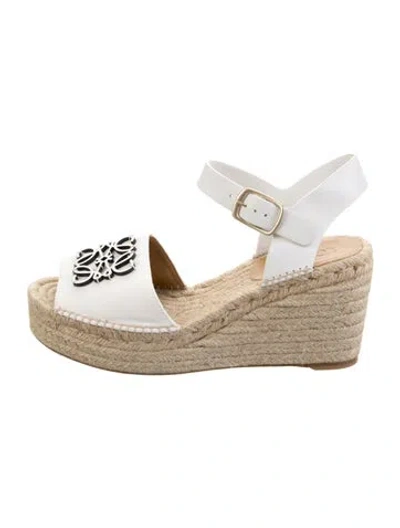 Pre-owned Loewe Leather Espadrilles In White