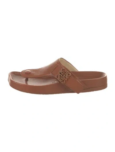 Pre-owned Loewe Leather Flats In Neutrals
