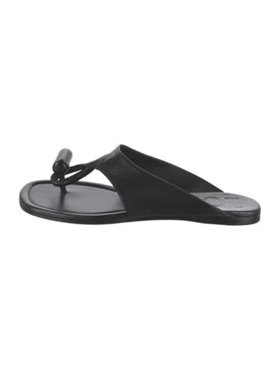 Pre-owned Loewe Leather Flip Flops In Black