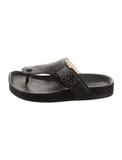 Pre-owned Loewe Leather Flip Flops In Black