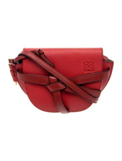 Pre-owned Loewe Leather Gate In Red