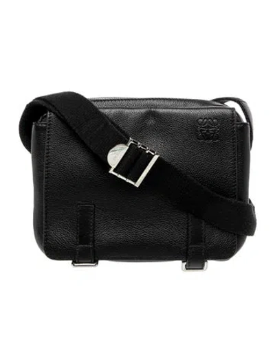Pre-owned Loewe Leather Messenger Bag In Black