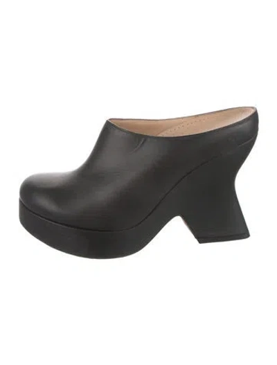Pre-owned Loewe Leather Mules In Black