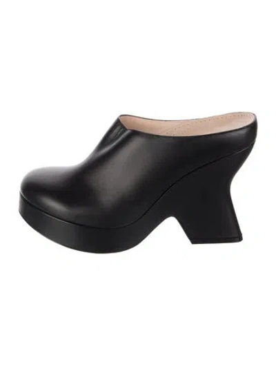 Pre-owned Loewe Leather Mules In Black
