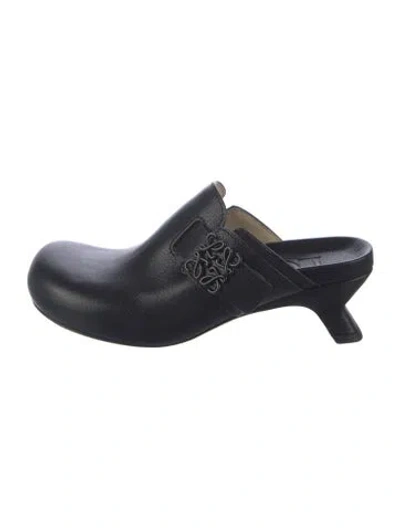 Pre-owned Loewe Leather Mules In Black