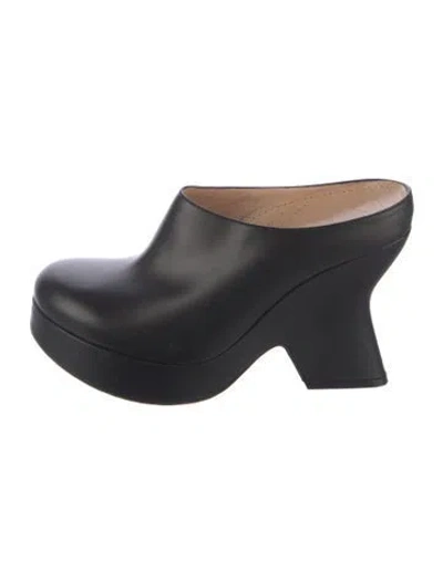 Pre-owned Loewe Leather Mules In Black