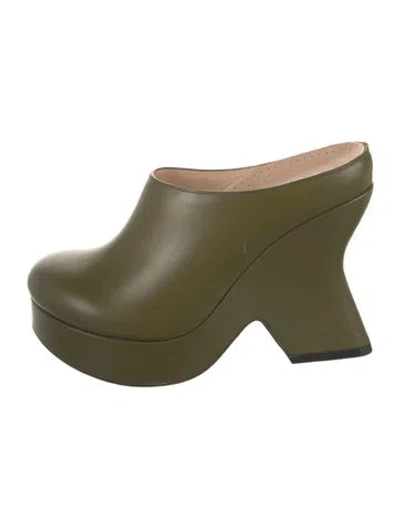 Pre-owned Loewe Leather Mules In Green