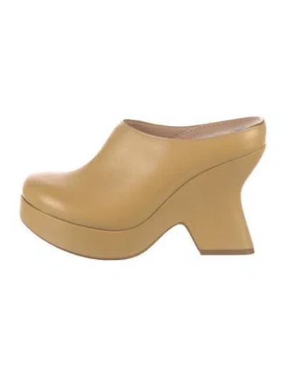 Pre-owned Loewe Leather Mules In Neutral