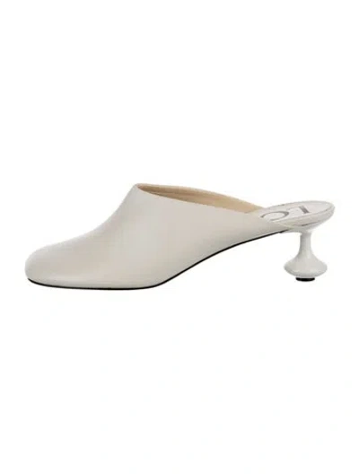 Pre-owned Loewe Leather Mules In White