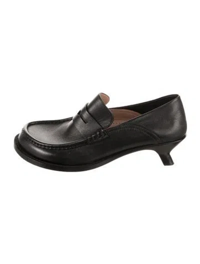 Pre-owned Loewe Leather Pumps In Black