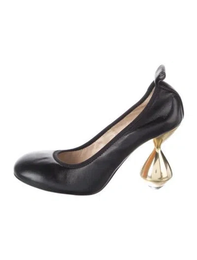 Pre-owned Loewe Leather Pumps In Black
