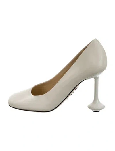 Pre-owned Loewe Leather Pumps In White