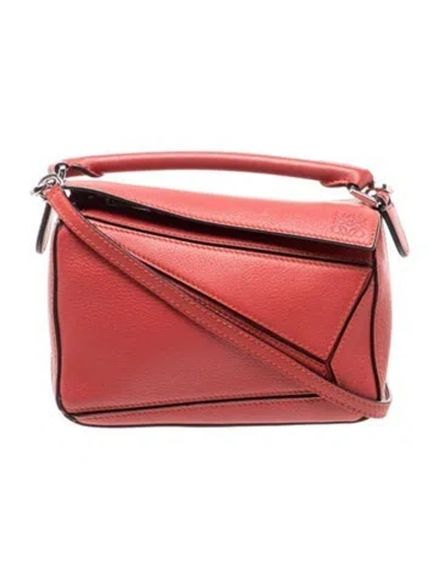 Pre-owned Loewe Leather Puzzle Mini In Red