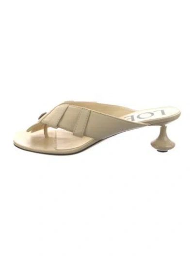 Pre-owned Loewe Leather Slides In Neutral