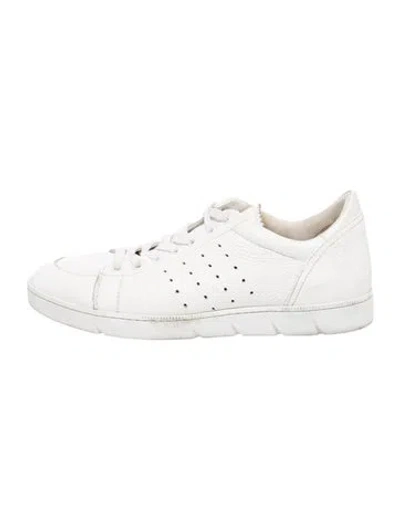 Pre-owned Loewe Leather Sneakers In White