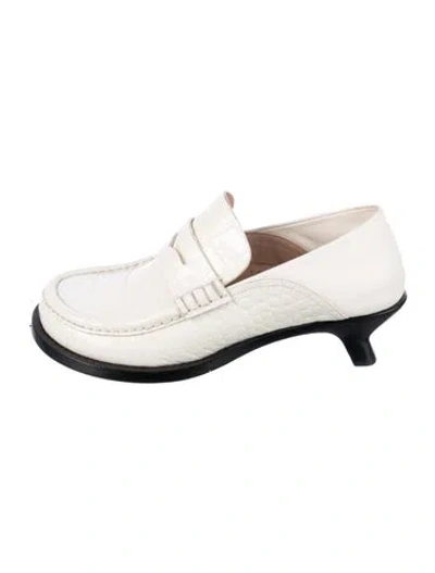 Pre-owned Loewe Leather Whipstitch Trim Pumps In White