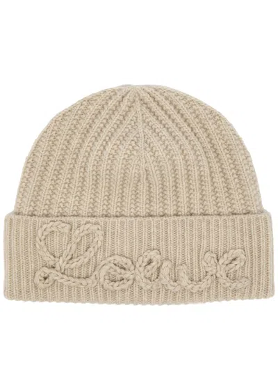 Loewe Logo-appliqué Ribbed Wool Beanie In White