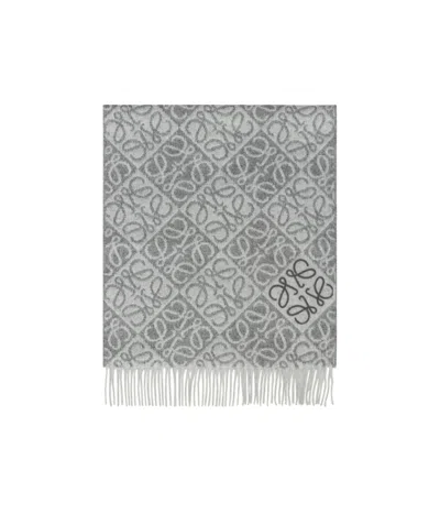 Loewe Logo-detailed Fringed Scarf In Gray