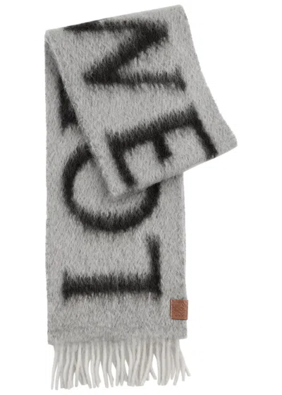 Loewe Logo-intarsia Wool-blend Scarf In Grey