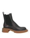 Loewe Versatile Elasticated Chelsea Boots In Black
