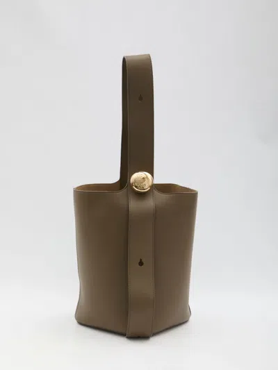 Loewe Medium Pebble Bucket Bag In Brown