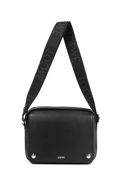 Loewe Medium Pebble Messenger Bag In Black