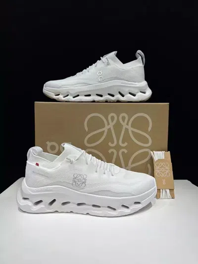 Pre-owned Loewe Men X On Running Cloudtilt White