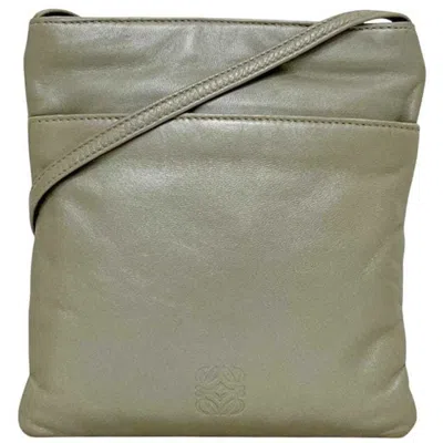 Pre-owned Loewe Metallic Silver Nappa Leather Pochette Shoulder Bag ()