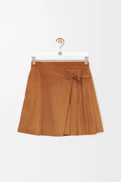 Loewe Pleated Mini Skirt In Suede Lambskin In Brown