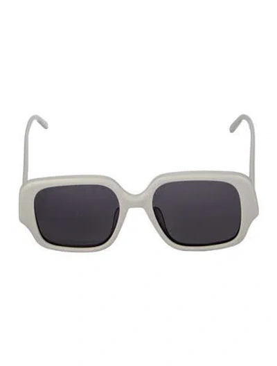 Pre-owned Loewe Oversize Tinted Sunglasses In White