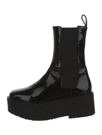 Pre-owned Loewe Patent Leather Chelsea Boots In Black