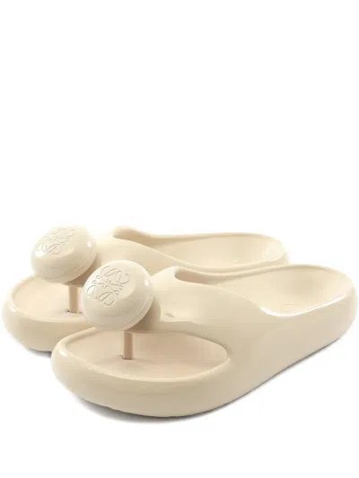 Pre-owned Loewe Pebble-embellished Thong Sandals In Neutral