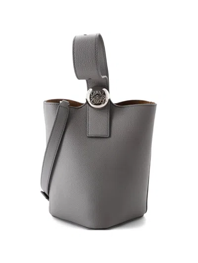 Pre-owned Loewe Pebble Leather Bucket Bag In Gray