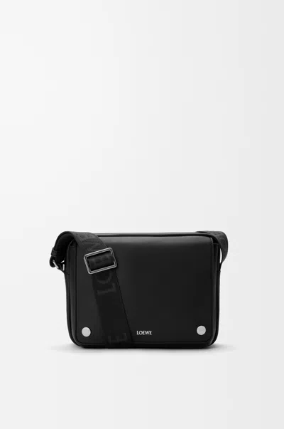 Loewe Medium Pebble Messenger Bag In Smooth Leather Skin For Man In Black