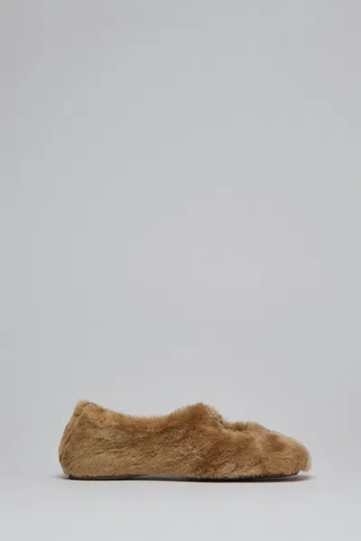 Loewe Pebble Soft Ballerina Shearl In Brown